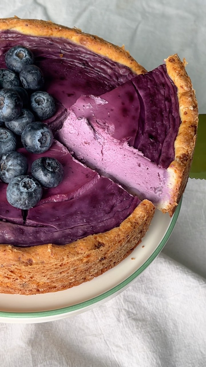 Blueberry Sour Cream Pastry