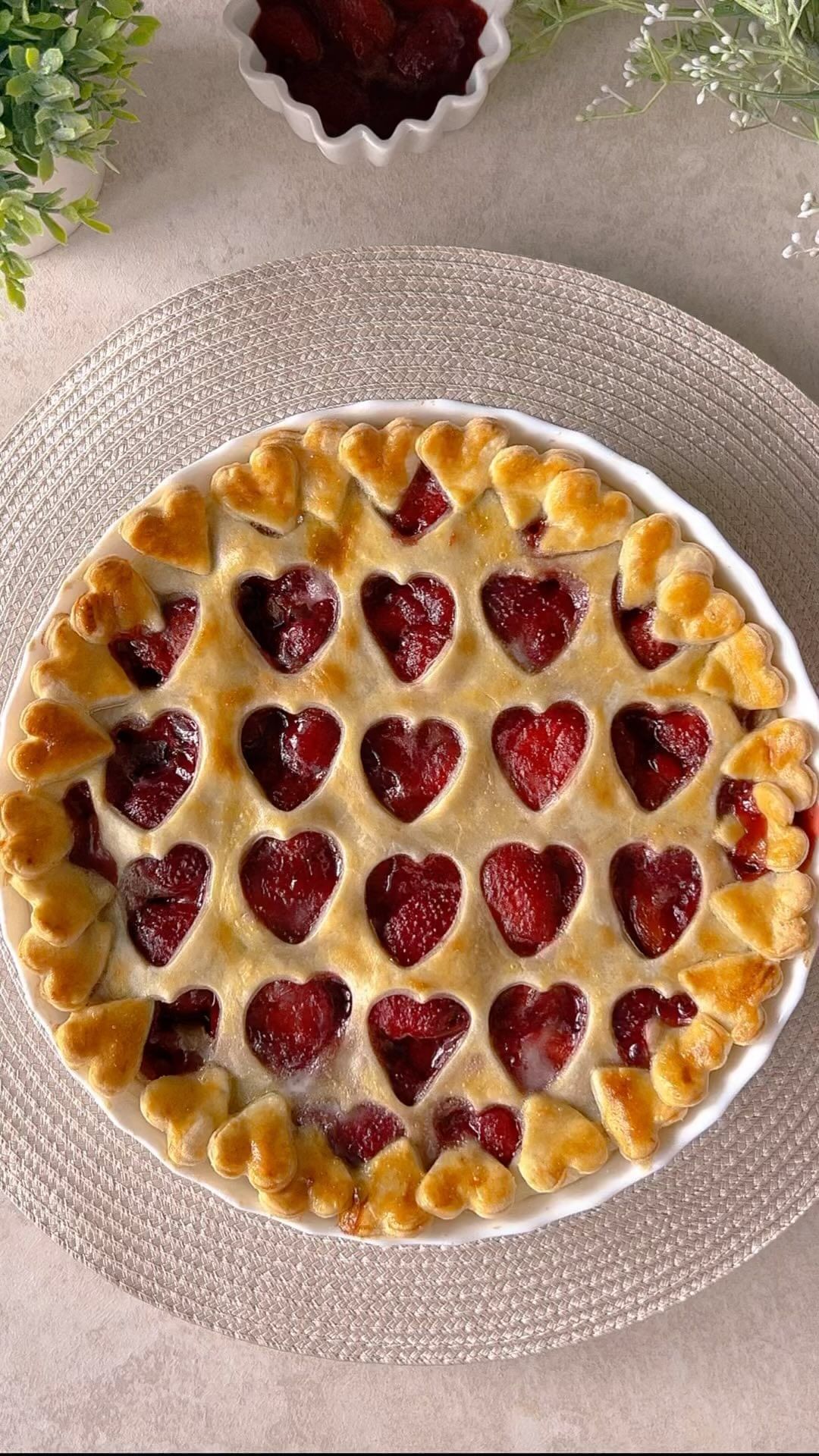 Strawberry Heart: Easy Puff Pastry Pie